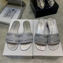 Dior Dway Embroidered Cotton Mule D03030