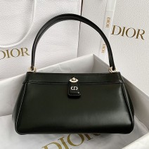 Medium Dior Leather Key Bag Black DM6098