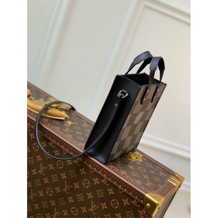 Shop Louis Vuitton Sac Plat Xs (N60479) by lifeisfun
